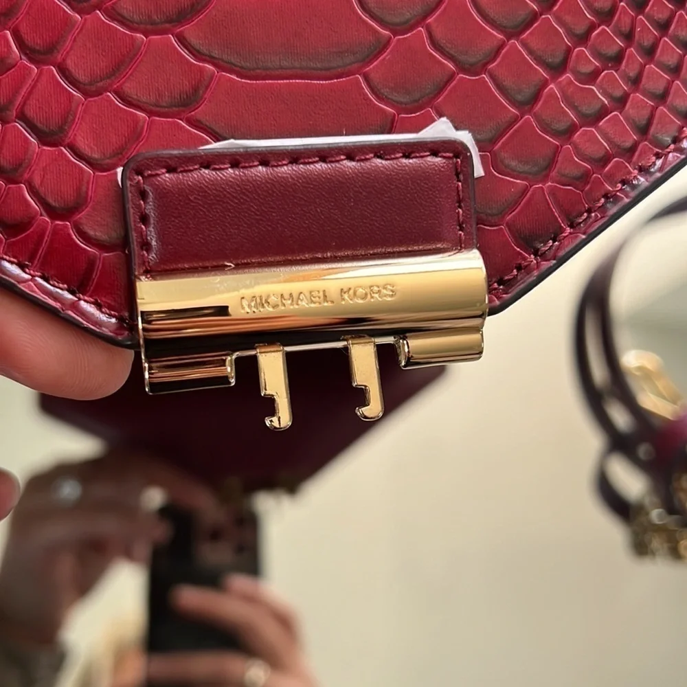 Michael Kors Sloan Satchel Bag - Picture 5 of 11